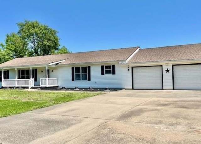 Property at 125 Megan Ln, Ottawa, KS 66067, 3 beds, 3 baths
