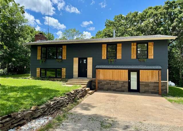 Property at 18012 S State Route Bb Hwy, Pleasant Hill, MO 64080, 4 beds, 2 baths