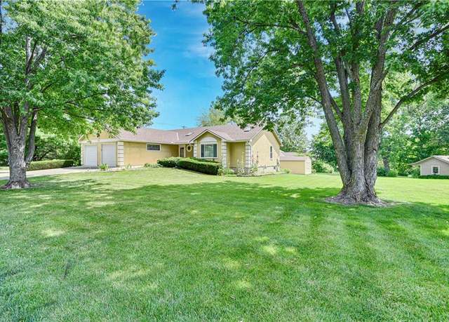 Property at 1917 W Dennis Ave, Olathe, KS 66061, 2 beds, 2 baths