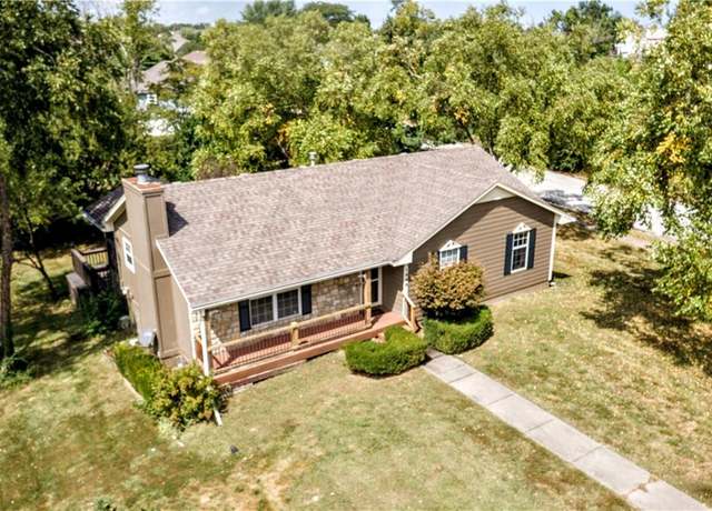 Property at 1923 Fairground Dr, Pleasant Hill, MO 64080, 3 beds, 2 baths