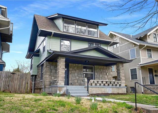 Property at 3009 Campbell St, Kansas City, MO 64109, 4 beds, 3.5 baths
