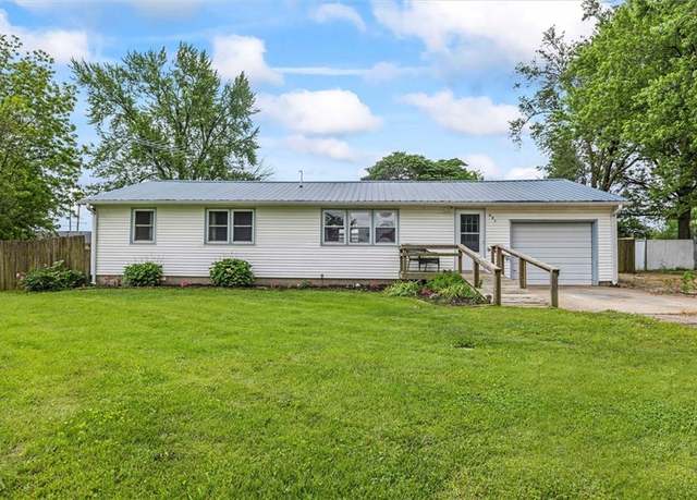 Property at 301 E 3rd St, Montrose, MO 64770, 3 beds, 2 baths