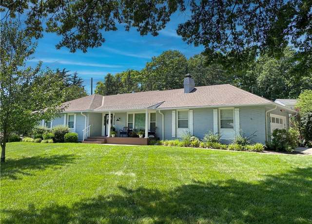 Property at 8228 Ensley Ln, Leawood, KS 66206, 4 beds, 3.5 baths