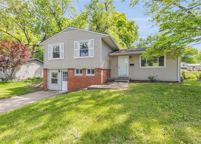 Property at 4203 E 113th St, Kansas City, MO 64137, 4 beds, 2 baths