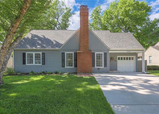 Property at 5301 W 70th St, Prairie Village, KS 66208, 3 beds, 2 baths