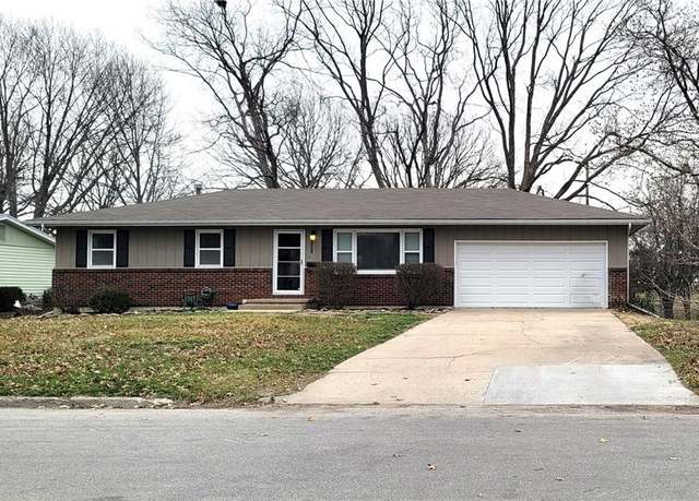 Property at 1317 S Elm St, Ottawa, KS 66067, 3 beds, 1.5 baths