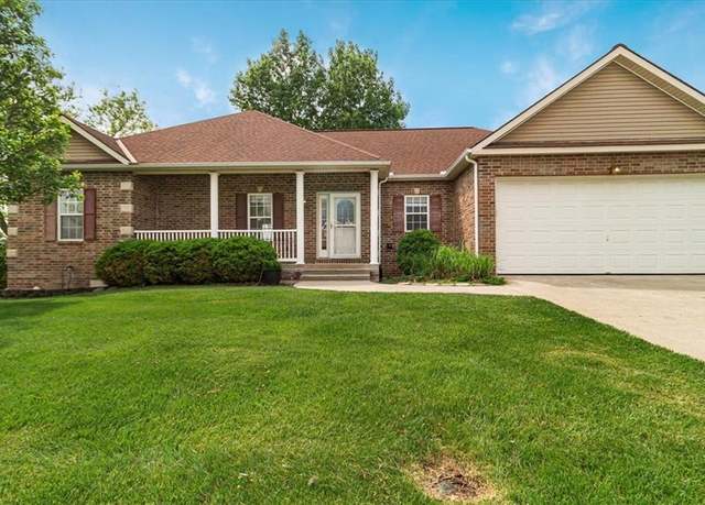 Property at 3260 Cunningham Dr, Sedalia, MO 65301, 4 beds, 3 baths