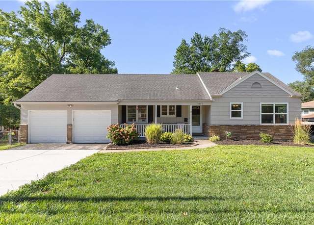 Property at 10203 W 55th St, Merriam, KS 66203, 3 beds, 2 baths