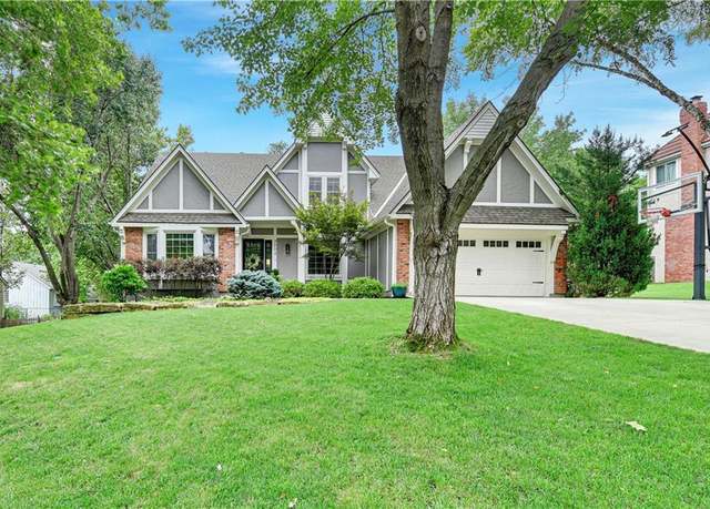 Property at 3004 W 121st Ter, Leawood, KS 66209, 5 beds, 4 baths