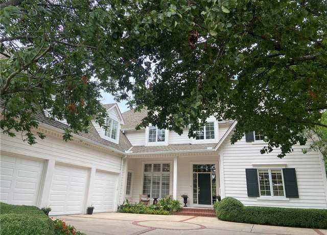 Property at 13215 Outlook St, Overland Park, KS 66209, 5 beds, 4.5 baths