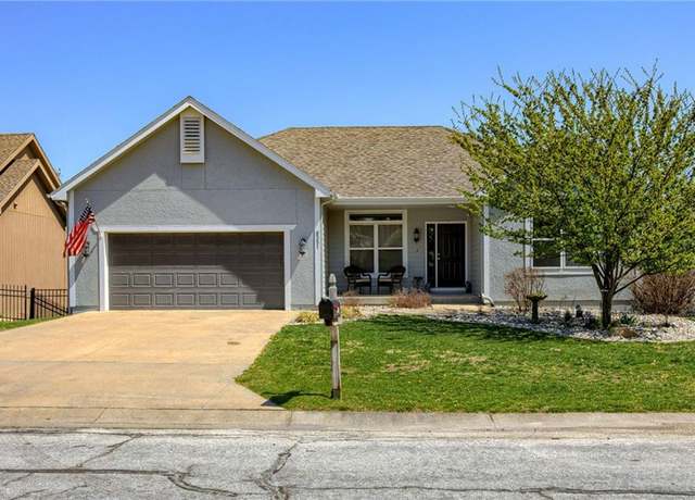 Property at 8351 Primrose St, De Soto, KS 66018, 3 beds, 3 baths