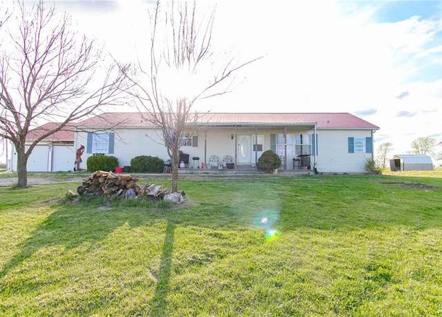 Property at 158 NW 1401st Rd, Holden, MO 64040, 3 beds, 2 baths