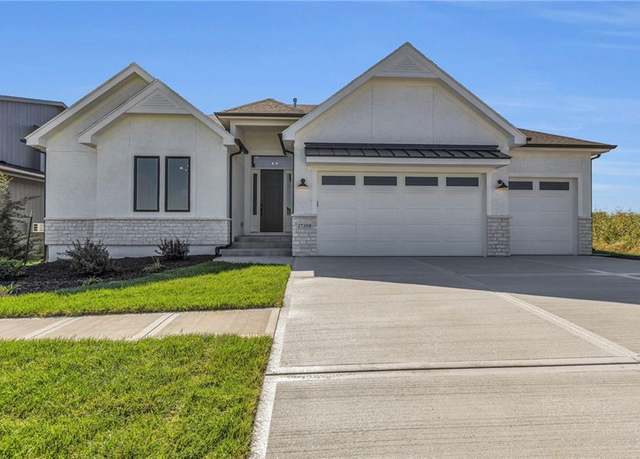 Property at 16860 S Cardinal St, Olathe, KS 66062, 4 beds, 3.5 baths