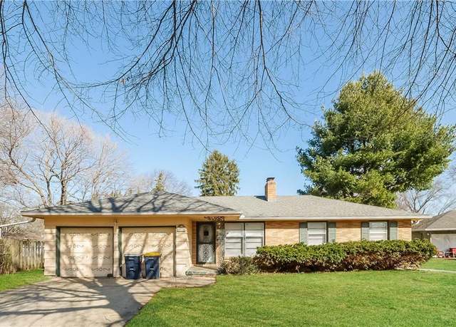 Property at 12016 E 49th St S, Kansas City, MO 64133, 3 beds, 2 baths