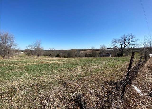 Property at 6003 Maurer Rd, Shawnee, KS 66217