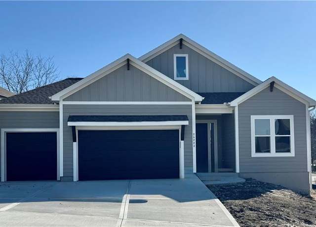 Property at 25223 W 142nd Ter, Olathe, KS 66061, 4 beds, 3 baths