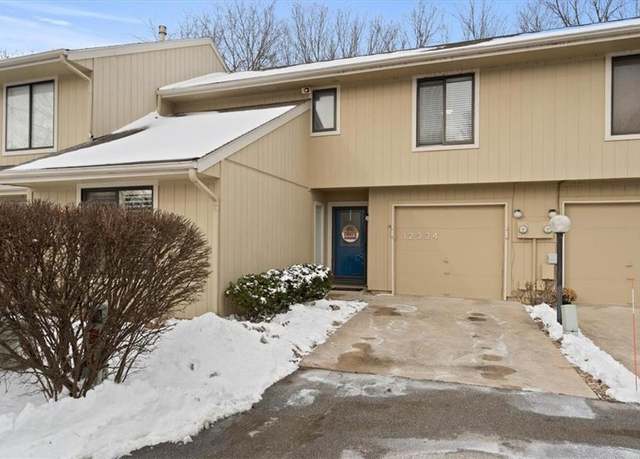 Property at 12334 Charlotte St, Kansas City, MO 64146, 2 beds, 2 baths