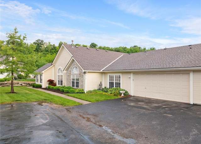 Property at 6113 NE Kensington Dr, Lee's Summit, MO 64064, 3 beds, 3 baths