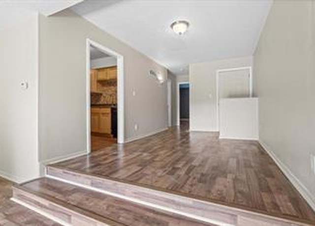 Property at 1714 E 97th St Unit B, Kansas City, MO 64131, 1 bed, 1 bath