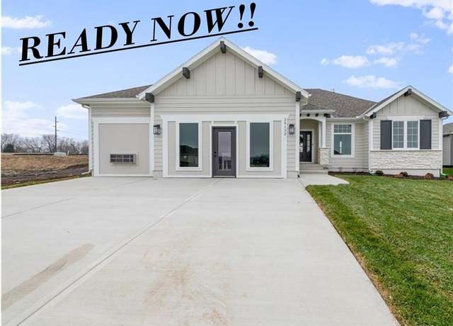 Property at 20132 Barker St, Spring Hill, KS 66083, 4 beds, 3 baths