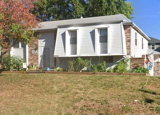 Property at 5101 NW Downing St, Blue Springs, MO 64015, 3 beds, 2 baths