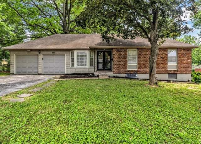 Property at 15305 E 44th St, Independence, MO 64055, 3 beds, 1.5 baths