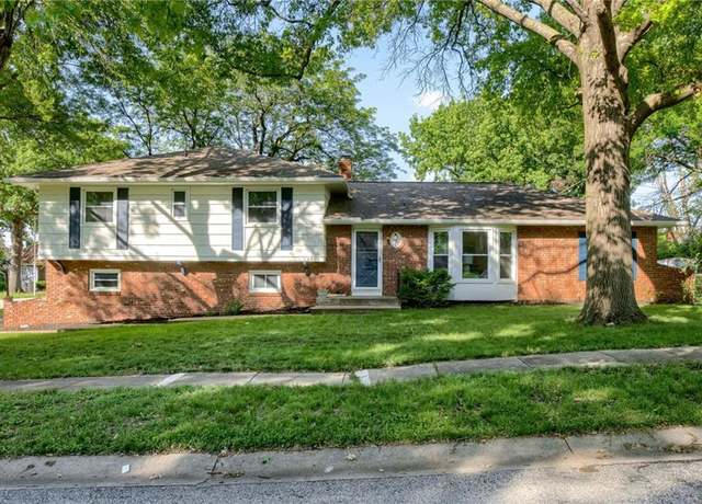 Property at 4401 E 104th St, Kansas City, MO 64137, 4 beds, 3.5 baths