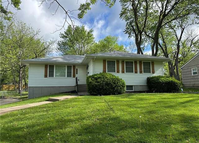 Property at 6504 E 133rd Ter, Grandview, MO 64030, 3 beds, 3 baths