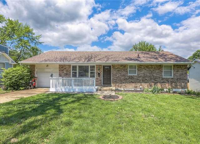 Property at 6606 E 135th St, Grandview, MO 64030, 3 beds, 2 baths