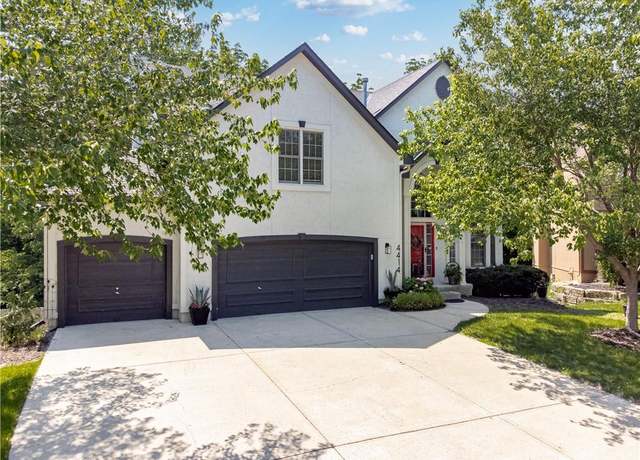 Property at 4414 Aminda St, Shawnee, KS 66226, 4 beds, 4.5 baths