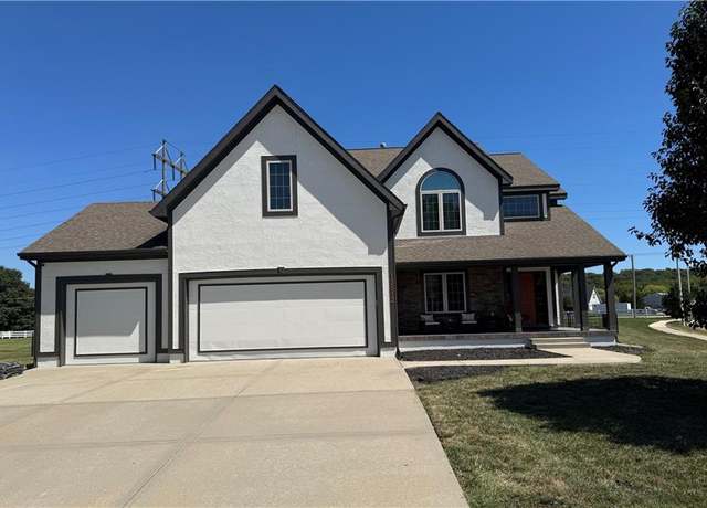 Property at 13512 E 95th Ter, Kansas City, MO 64138, 5 beds, 4.5 baths