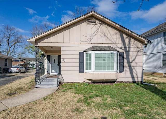 Property at 1110 S Hickory St, Ottawa, KS 66067, 4 beds, 1 bath