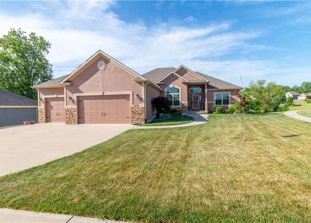 Property at 4702 Donnelly Dr, St Joseph, MO 64506, 4 beds, 3.5 baths