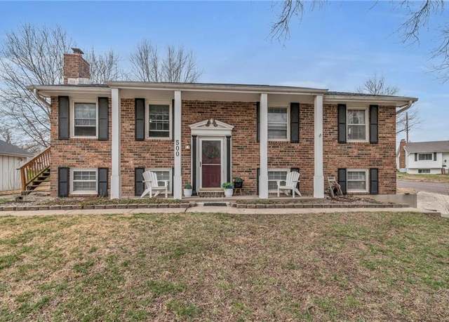 Property at 500 Franklin Ave, Weston, MO 64098, 5 beds, 3 baths