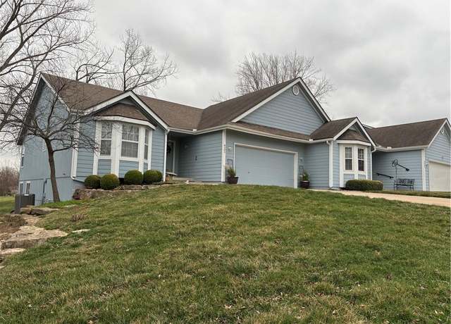 Property at 4505 S Kendall Ave, Independence, MO 64055, 2 beds, 2 baths