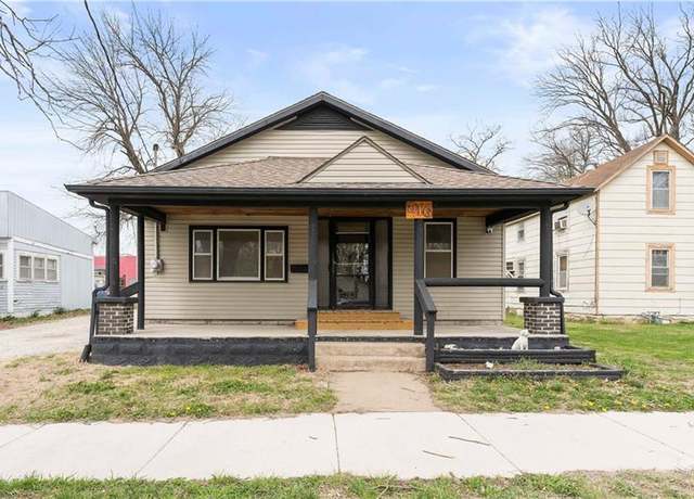 Property at 516 Walnut St, Osawatomie, KS 66064, 3 beds, 1 bath
