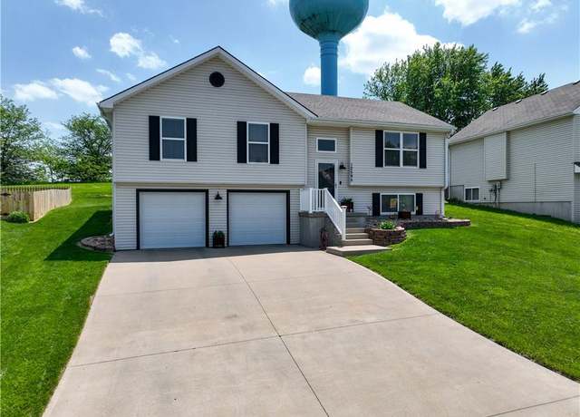 Property at 12595 NW Oak Ridge Rd, Platte City, MO 64079, 3 beds, 2.5 baths