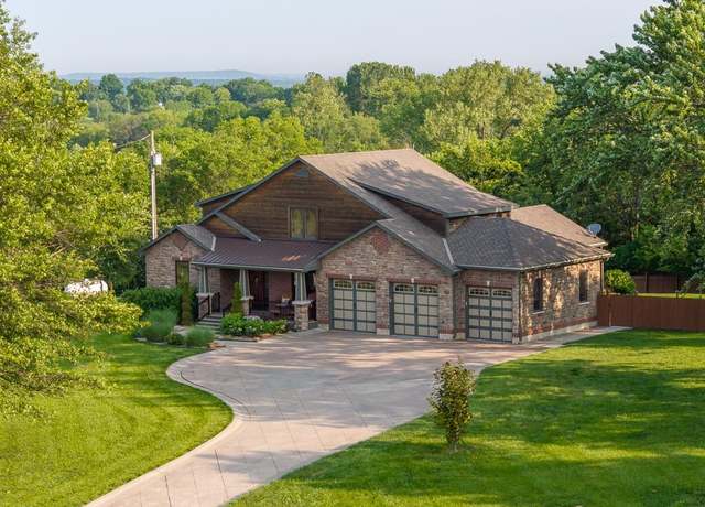 Property at 17492 Evans Rd, Tonganoxie, KS 66086, 4 beds, 3.5 baths
