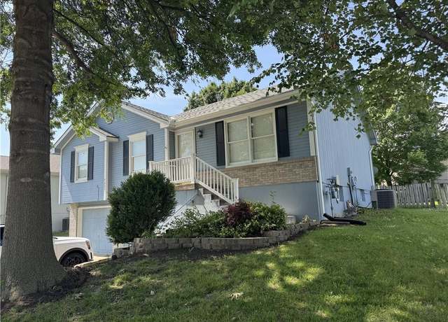 Property at 7205 NE 69th St, Kansas City, MO 64119, 4 beds, 2 baths