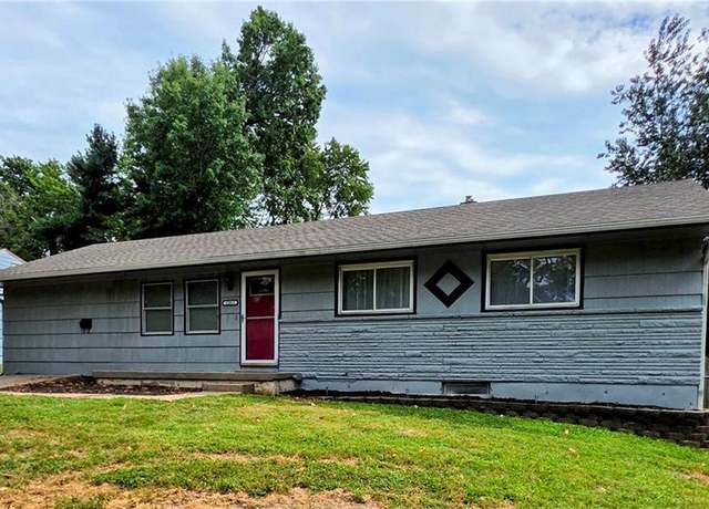 Property at 11013 E 53rd Ter, Raytown, MO 64133, 3 beds, 1.5 baths