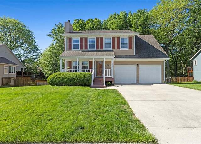 Property at 1223 NE 102nd Ct, Kansas City, MO 64155, 3 beds, 2.5 baths