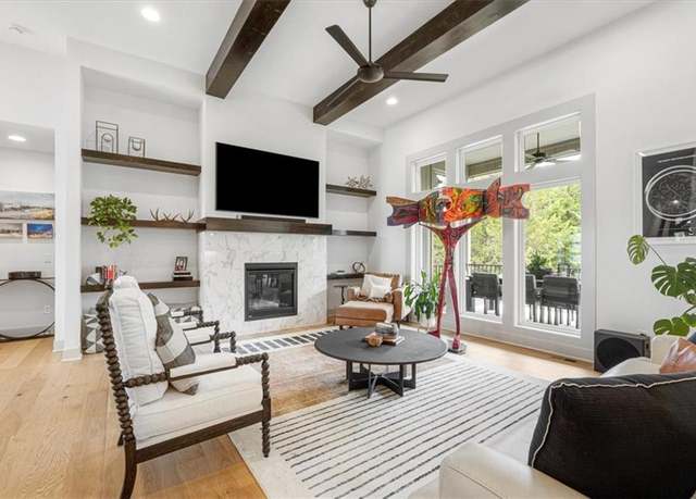 Property at 4913 NW 70th Ter, Kansas City, MO 64151, 4 beds, 3.5 baths