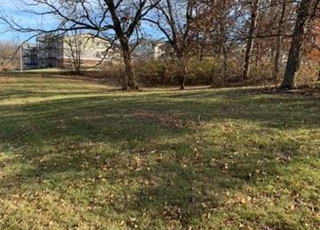Property at 6385 Manchester Ave, Kansas City, MO 64133