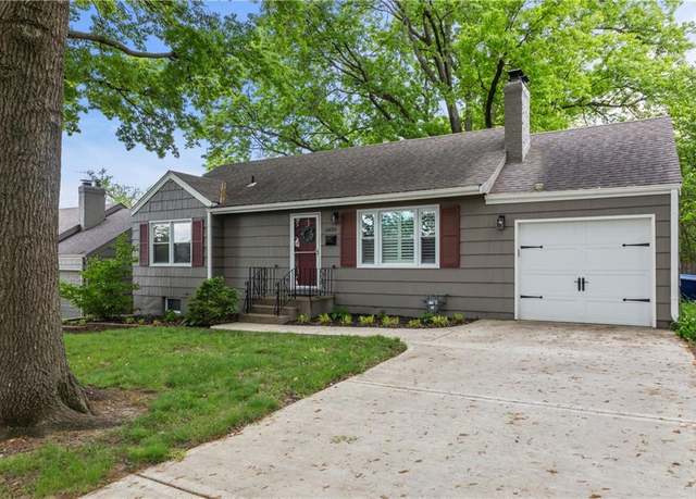 Property at 5820 Beverly Ave, Mission, KS 66202, 2 beds, 1.5 baths