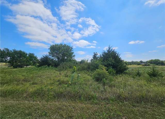 Property at 6 Red Fox Dr, Linn Valley, KS 66040