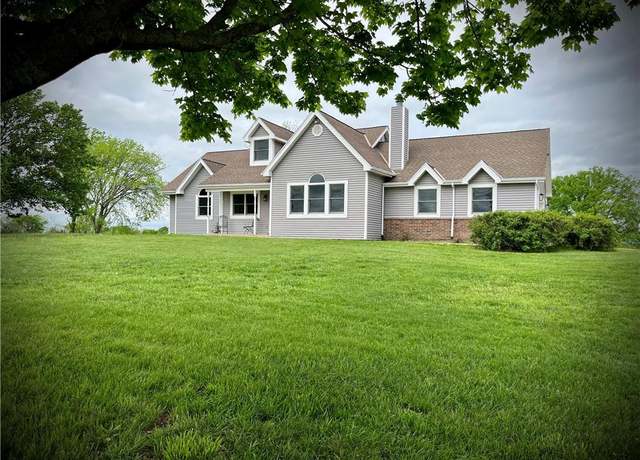 Property at 29300 Victory Rd, Paola, KS 66071, 3 beds, 2.5 baths