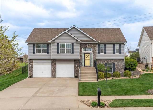 Property at 4605 Stacey Way Ct, St Joseph, MO 64505, 3 beds, 3 baths