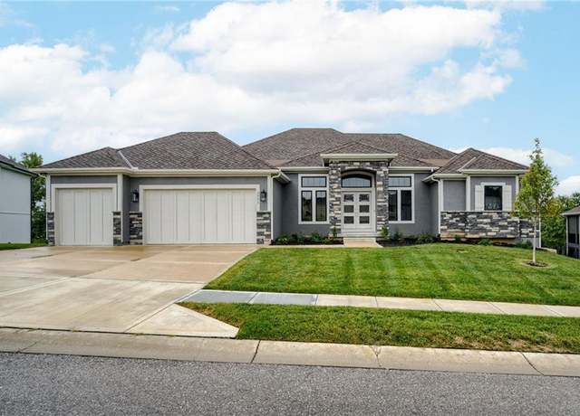 Property at 2551 NW Riverview Dr, Riverside, MO 64150, 5 beds, 3.5 baths