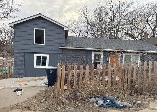 Property at 3840 Askew Ave, Kansas City, MO 64128, 3 beds, 2 baths