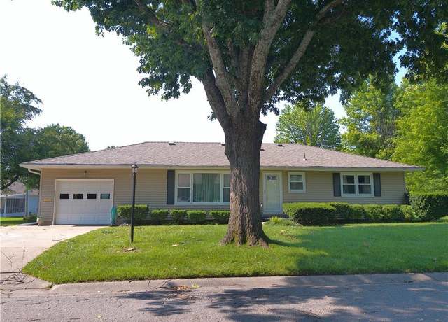 Property at 1101 Nakomis Dr, Paola, KS 66071, 3 beds, 1 bath